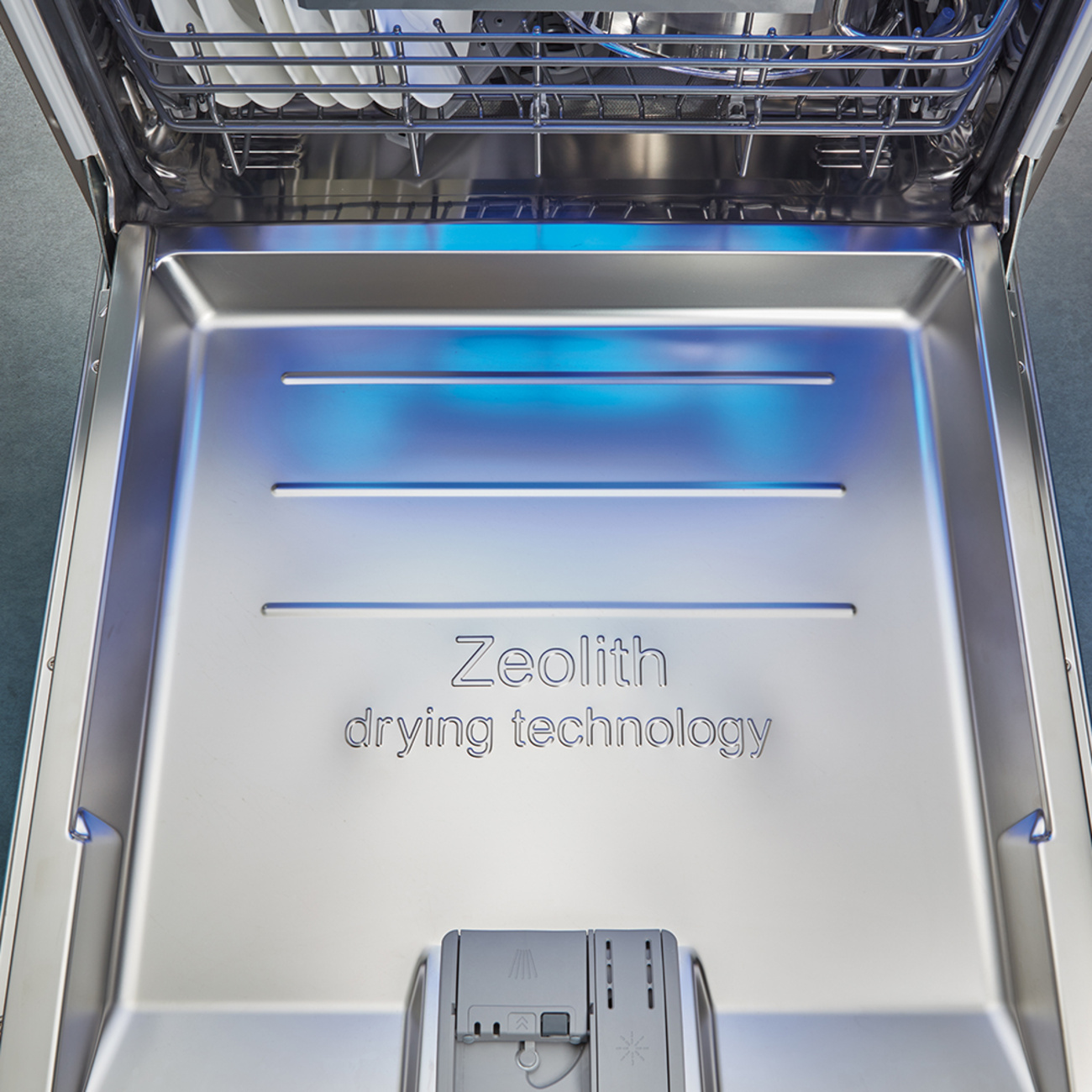Zeolith Trocknen – Für glänzende Spülergebnisse bei Elektro Rieper GmbH in Schwalmstadt